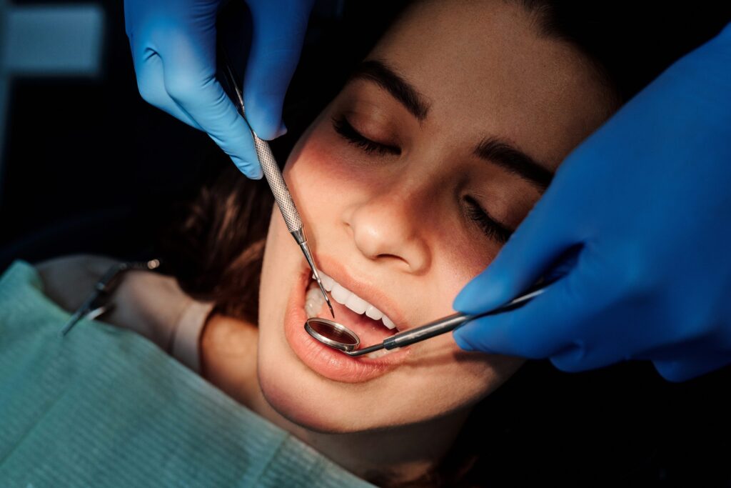 ¿Para qué se utilizan las carillas dentales?