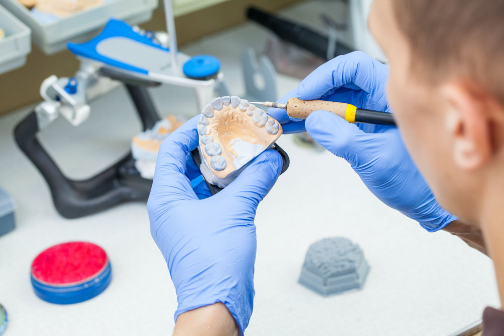 Prótesis dentales fijas en Panama
